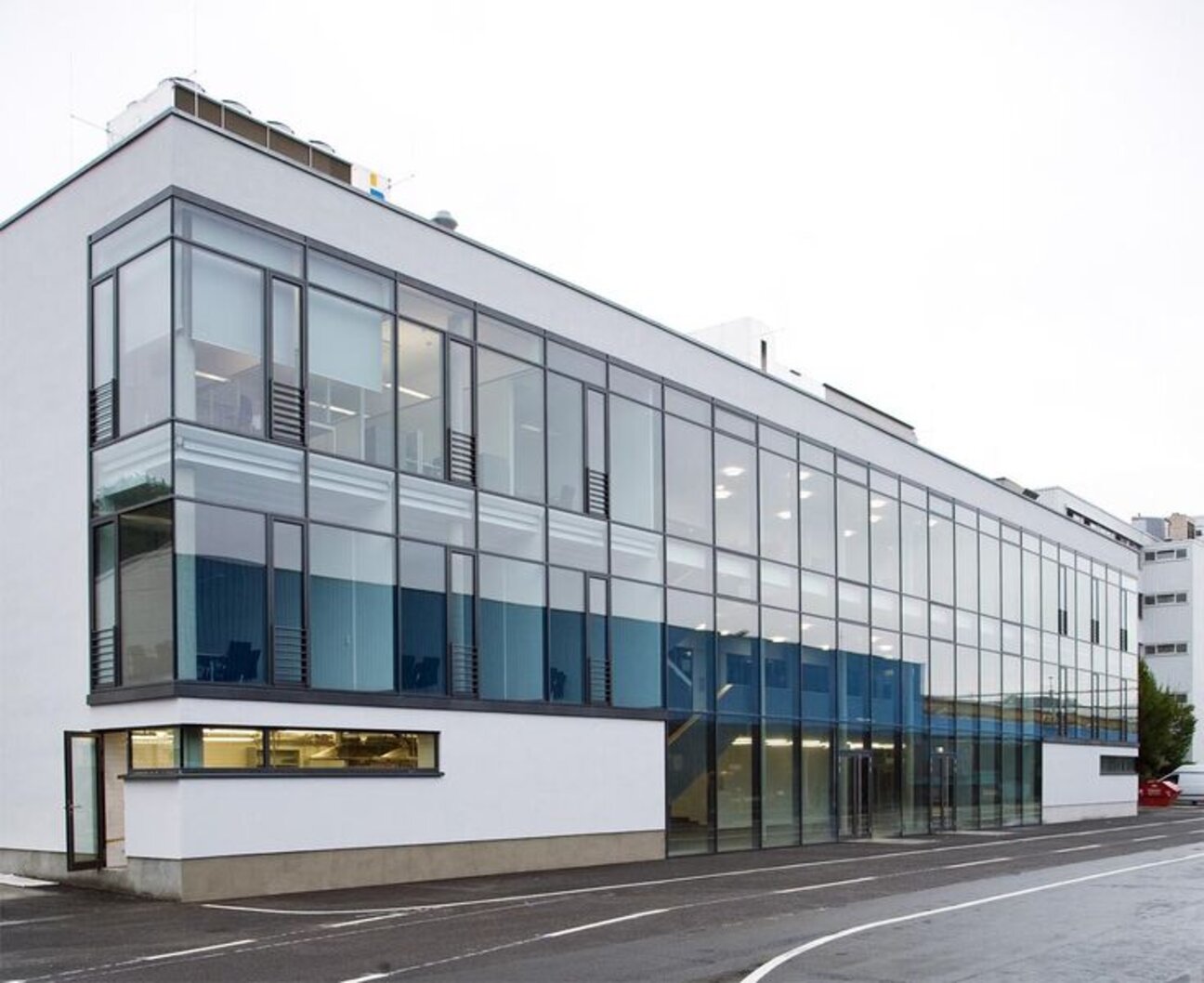 Karl Mayer Textilmaschinenfabrik Obertshausen - Klima-, Kälte- oder Lüftungstechnik von HANSA Klima für Industrie & Gewerbe